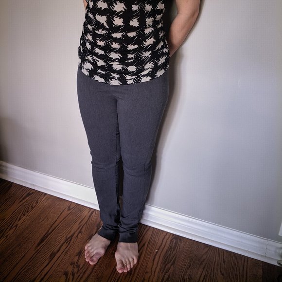 Grey stretchy pants - Picture 1 of 2